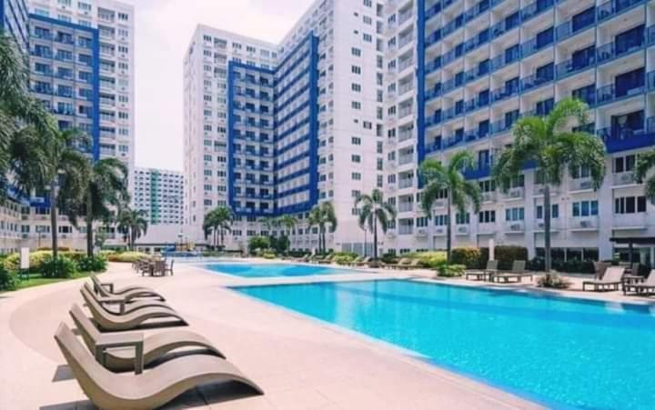 Rhm Sea Residences Condostaycation Moa,Smx Pasay Kültér fotó