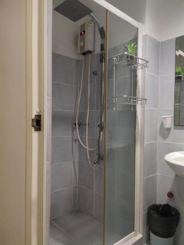Rhm Sea Residences Condostaycation Moa,Smx Pasay Kültér fotó